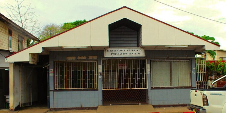 Bureau voor Burgerzaken (BVB) Paramaribo-Centrum. Beeld CBB