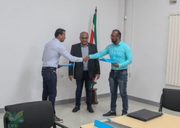 01 LVV Om de twee overige pompen te vervangen van pompgemaal Wageningen zal de overheid rond USD 10 miljoen moeten ophoesten. Dit maakte minister Prahlad Sewdien van Landbouw, Veeteelt en Visserij zaterdag tijdens een persconferentie in Nickerie bekend.