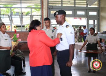 19 militairen ronden Voortgezette Officiersopleiding met succes af5 19 cursisten van de Surinaamse Militaire Academie hebben met succes de Voortgezette Officiersopleiding 2022 afgerond.