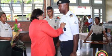 19 militairen ronden Voortgezette Officiersopleiding met succes af5 19 cursisten van de Surinaamse Militaire Academie hebben met succes de Voortgezette Officiersopleiding 2022 afgerond.