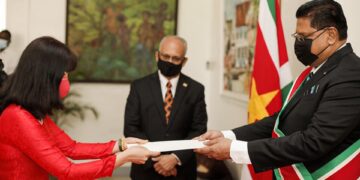 Ambassadeurs Oostenrijk, Vietnam, Angola en Servië bieden geloofsbrieven aan