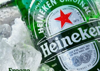 Vanaf maandag lokaal geproduceerde Heineken in glazen flessen