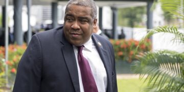 Ex-minister Hoefdraad veroordeeld tot 12 jaar gevangenisstraf