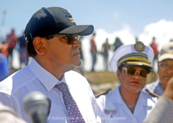 312450736 669190917906108 3088763211930423868 n Het is niet meer illegaal om via de 'Back Track' route in Nickerie over te steken naar Guyana. Er zal nu sprake zijn van een ordelijk grensverkeer ten voordele van Suriname en Guyana.