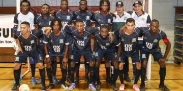 Zaalvoetbalkampioen The Lions maakt valse start