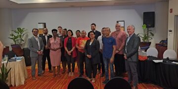 319212784 519045270249038 591263173309102113 n De Stichting Mulokot, die de Wayana Inheemsen in Suriname vertegenwoordigd, en de Vereniging van Inheemse Dorpshoofden in Suriname (VIDS) hebben een bijzondere erkenning gehad voor het werk dat zij in gemeenschapsverband uitvoeren.