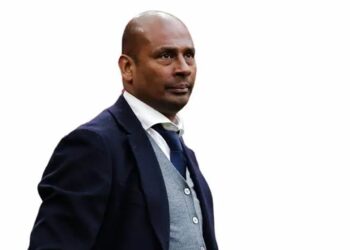 Aron Winter Aron Winter, interim bondscoach bij Natio, wil met zijn expertise een bijdrage leveren aan de ontwikkeling van voetbal in Suriname. Dit laatste is één van de vier speerpunten die hebben gemaakt dat de oefenmeester de functie heeft aanvaard.