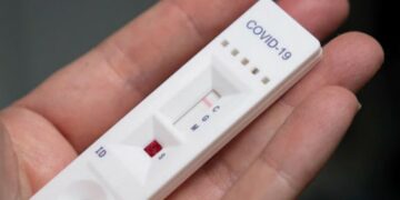 PAHO roept landen op prioriteit te geven aan sneltesten
