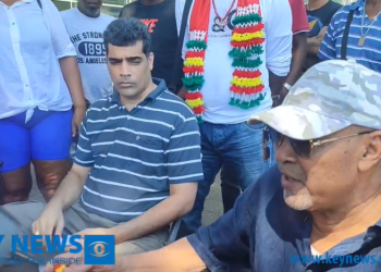 Bouterse Bouterse zegt vooral te zijn geraakt door de beweegredenen van Steven Summerville om op zaterdag 10 september een protest te houden op het Onafhankelijkheidsplein. “Ik kon het niet laten mijn ondersteuning te bieden. Ik heb mijn vrouw gezegd; al zitten Steven, Ashwin en ik alleen op het plein, ik ga die man ondersteunen", zegt de ex-president, die verschillende journalisten te woord stond. Bouterse zegt nog steeds geen voorstander te zijn van het uitvoeren van een IMF-programma en gelooft er heilig in dat er andere alternatieven zijn die ingezet kunnen worden.