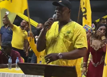 Brunsie 2 “Mi de ready. Als de verkiezingen morgen al gehouden worden, I am ready”, zegt vicepresident, tevens voorzitter van de ABOP, Ronnie Brunswijk, over de  verkiezingen van 2025.