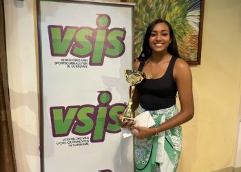Cabriella Bouterse Surinaamse Sportvrouw van het jaar 2022 Bodybuilder Eddy Wilson en Volleybalster Cabriëlla Bouterse  zijn vrijdagavond tijdens het sportgala van de Vereniging van Sportjournalisten in Suriname (VSJS) uitgeroepen tot respectievelijk de SURINAAMSE SPORTMAN VAN HET JAAR 2022 en SURINAAMSE SPORTVROUW VAN HET JAAR 2022.