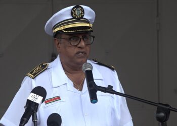 DC Narain Narain zegt dat hij met de verschillende departementen in zee wil gaan. Hij stelt dat Wanica niet onbekend voor hem is. Zo ook de problemen in het gebied. De burgervader zegt dat hij al te horen heeft gekregen dat het budget waarmee het commissariaat moet werken niet van dien aard is of niet toereikend is. “Maar er zijn andere mogelijkheden.” De dc zegt dat samenwerken met bedrijven een optie is om projecten toch te laten lopen. Ook is de participatie van burgers volgens hem van eminent belang. Een ander mogelijkheid voor het realiseren van projecten in diverse ressorten zijn de verschillende fondsen.