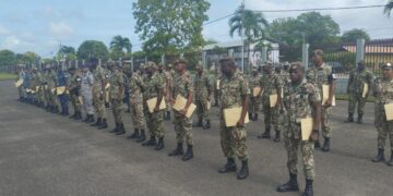 Defensie bevordert 92 militairen in naast hogere rang