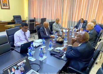 FB IMG 1662683475132 President Chandrikapersad Santokhi houdt gesprekken over de wisselkoers. Woensdag, tijdens de regeringsraad, heeft het staatshoofd dan ook besloten om over te gaan tot interveniëren om de koers te beteugelen.