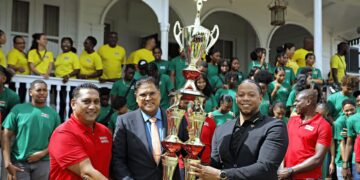 IGS-kampioensdelegatie maakt opwachting bij president