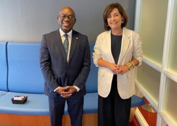 IMG 20220331 WA0001 Vanuit beide partijen binnen deze samenwerking is de commitment geuit om de nodige inspanningen te plegen ter verhoging van de veiligheid en sterkere aanpak van de basispolitiezorg, transnationale georganiseerde misdaad en ondermijning. Afgesproken is om deze samenwerking verder te structureren en het overleg op zowel beleids- als technisch uitvoerend niveau structureel te voeren met het oog op duurzame borging daarvan.