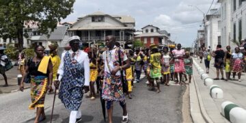 Saamaka Daka-viering start met prodowaka in Paramaribo