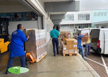 Door wateroverlast getroffen gebieden voorzien van medicamenten