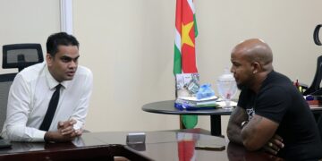 Min VG Van de Leuv Isabelle kwam op 6 augustus 2022 te overlijden op de Spoedeisende Hulp (SEH) van het Academisch Ziekenhuis Paramaribo. Op basis van mogelijke omstandigheden en feiten die zouden hebben geleid tot het overlijden, werd door minister Ramadhin van Volksgezondheid terstond een onderzoek gelast. Dit onderzoeksteam, onder leiding van de directeur van Volksgezondheid, Rakesh Gajadhar Sukul werd gevraagd om op basis van de beschikbare informatie, onderzoek te doen in deze kwestie.