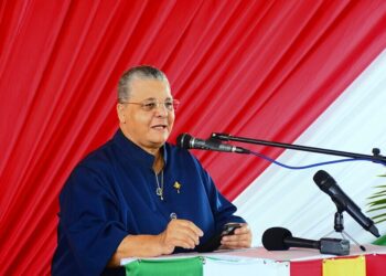 Minister Levens Foto BCM 3 Minister Marie Levens van Onderwijs, Wetenschap en Cultuur (minOWC) zal de komende drie jaar een zeer belangrijke rol vervullen in het onderwijsbeleid van de Organisatie van Amerikaanse Staten (OAS).