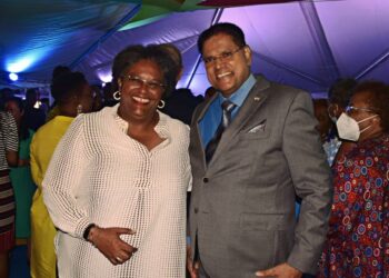 PM barbados Caricom-voorzitter Chandrikapersad Santokhi heeft tijdens een persconferentie bij de 8e editie van de Caricom-Cuba Summit stil gestaan bij de relatie Cuba en organisaties binnen de regio.