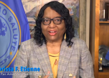 Paho directeur 4 Door de toename van het aantal nieuwe Covid-19 gevallen, loopt de Pan-Amerikaanse regio risico op een nieuwe Covid-19 golf, waarschuwt Paho Directeur Carissa Etienne en roept landen op om vooral waakzaam te blijven. Het is volgens Etienne nu meer dan ooit belangrijk om de kloof van gevaccineerden aan te vullen. In Europa en Oost-Azië nemen het aantal Covid-19 gevallen toe, dankzij de Omicron BA.2 variant.