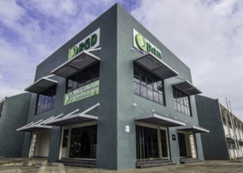 RGD gebouw 9 Burgers van Weg naar Zee en omgeving zijn sinds vorig week de dupe van de beperkte dienstverlening bij de polikliniek van de Regionale Gezondheidsdienst (RGD) te Weg naar Zee. Het personeel werk tot 10.00 uur, omdat de hydrofoor het niet meer doet. Hierdoor komt er geen water uit de kraan.