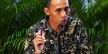 Ralim: "Wani if yu no wani, je wordt automatisch ziek van het beleid in het land"