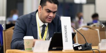 Ramadhin 1 Minister van Volksgezondheid, Amar Ramadhin heeft Suriname vertegenwoordigd tijdens de “30th Pan American Sanitary Conference” van de Pan American Health Organization en de “74th Session of the Regional Committee of WHO for the Americas” in Washington D.C.