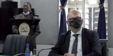 Untitled 9 In een persbericht geeft de Communicatie Dienst Suriname aan dat de overeenkomst getekend in maart 2021 met het Deense Bedrijf Hybrid Power System Group van de tafel is. “Na realisatie hiervan zou Suriname van deze centrale 100 MW energie afnemen. Echter, het is gebleken dat door HPSG een onjuiste voorstelling van zaken is gegeven”, staat in het bericht.