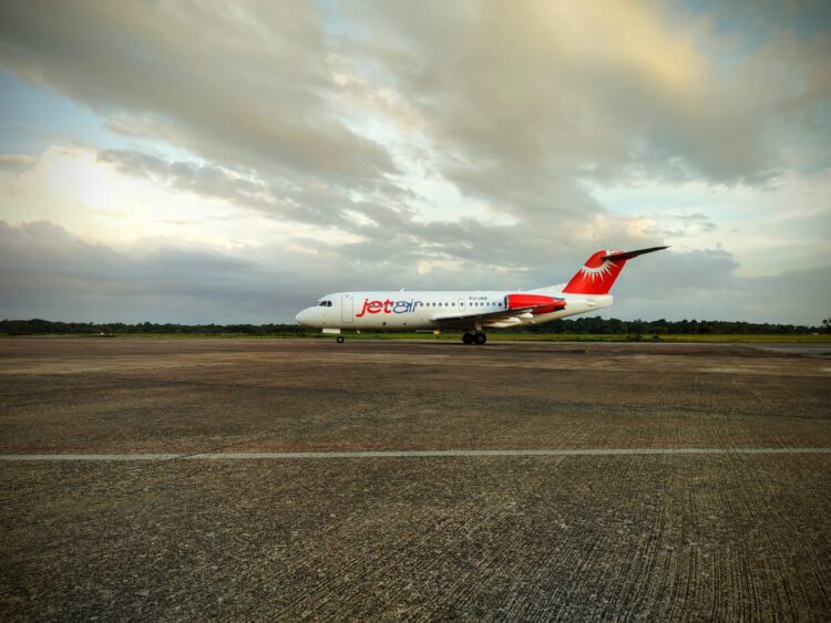 Vliegtuig Jetair POLITIEK & ECONOMIE | MISDAAD & POLITIE | INGEZONDEN | COLUMN & OPINIE | ENTERTAINMENT | SPORT | GEZONDHIED | KEY NEWS |
