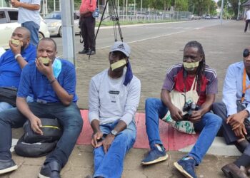 Staatsmedia bedrijven onder druk door politiek