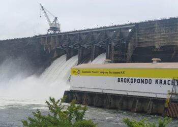 Waterpeil Stuwmeer bijzonder hoog