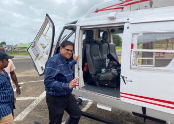 President Santokhi vertrokken naar binnenland ondanks deze is afgeraden