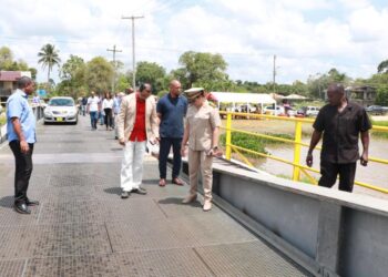 Officiële oplevering gerenoveerde bruggen Openbare Werken