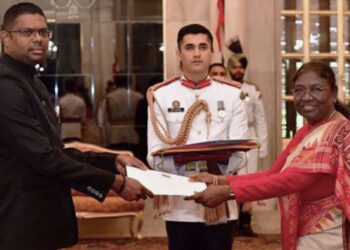 Ambassadeur Hardien overhandigt geloofsbrieven aan president Murmu van India
