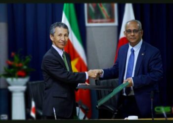 bibis japan ondersteund Japan heeft een schenking van circa USD 3 miljoen gedaan in het kader van het “Economic and Social Development Programme” ten behoeve van het mitigeren van de effecten van wateroverlast in Suriname.