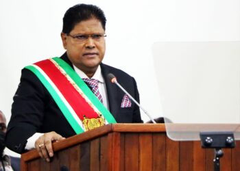 cs1 scaled Het verlagen van de inflatie is de belangrijkste uitdaging voor 2022, stelde President Chandrikapersad Santhoki in zijn Jaarrede op 1 oktober. Ook een stabiele wisselkoers en het herverdelen van inkomsten zijn belangrijke streefpunten voor het komende jaar.