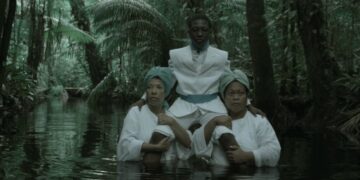 fragment pink web In dat kader heeft hij een filmscript geschreven, dat geïnspireerd is door het boek van Anton de Kom ‘Wij slaven van Suriname’. De film ‘Pinks’, die zaterdagavond wordt vertoond in theater Unique, is geen verfilming van het boek, maar  bevat wel verwijzingen ernaar. De Bree begon in 2017 met de voorbereidingen en de pre-productie. Dat hield in; het zoeken naar een filmcrew, acteurs, locaties en het regelen van andere logistieke zaken.