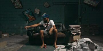 gino ammersingh Artiest Gino Ammersingh, Crazy G, die furore heeft gemaakt met hits als Den Dey en Full Bigi Sma, staat als componist in de finale van Suripop-21. Bij velen staat Gino bekend als een echte hiphopartiest.