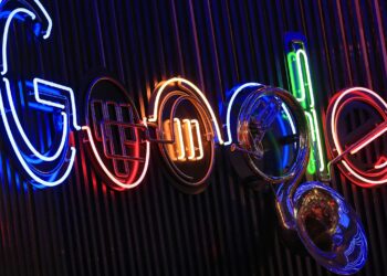 Google dreigt vaccinatieweigeraars met salarisverlies en ontslag