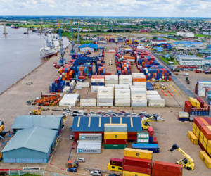 havenbeheer1 De Vereniging Surinaams Bedrijfsleven (VSB) heeft overleg gevoerd met diverse stakeholders naar aanleiding van de onlangs uitgegeven Port Security Advisory van de U.S. Coast Guard.