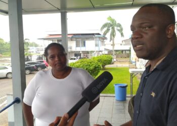 jurmain ligeon De actie van het personeel bij de Kustwacht krijgt niet voldoende aandacht. Dit vindt Jermain Ligeon, ondervoorzitter van  de Algemene Bond Personeel Binnenlandse Zaken (ABP Biza), die zich vandaag samen met een groep kustwachters bij het Kabinet van de Vicepresident bevond.