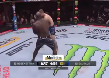 rozenstruik Jairzinho ‘Bigi Boi’ Rozenstruik heeft Chris Daukaus binnen 23 seconden knock-out geslagen tijdens het UFC 282 evenement in Las Vegas.