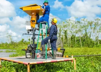 staatsolie 1 Staatsolie Maatschappij Suriname NV heeft een Memorandum of Understanding (MoU) getekend met de partners Heritage Petroleum Company Limited en Paria Fuel Company Limited op maandag 27 juni.