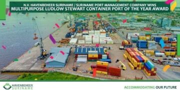 NV Havenbeheer Suriname neemt Multipurpose Ludlow Stewart Port of the Year award in ontvangst