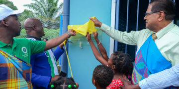 001NwLombe Suriname heeft zich gecommitteerd aan Sustainable Development Goal 6, wat inhoudt dat eenieder recht heeft op de toegang tot schoon en veilig drinkwater.
