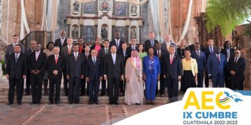 2023.05.11 BIBIS 02 ACS Guatemala Groep Suriname zal voor de periode mei 2023 tot april 2024 het voorzitterschap van de Ministeriële Raad bekleden. Hiermee neemt Suriname het voorzitterschap over van Guatemala. Deze functie wordt ingevuld door minister Ramdin van BIBIS.