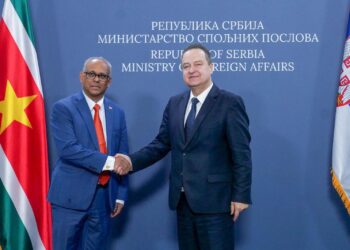2023.07.23 BIBIS 01 Servie Een delegatie onder leiding van minister Albert Ramdin van Buitenlandse Zaken, International Business en Internationale Samenwerking (BIBIS) heeft van 23 tot 25 juli 2023 een officieel bezoek afgelegd aan de Republiek van Servië. Het voornaamste doel was om de bestaande samenwerking en de beoogde mogelijke verdere verdieping en verbreding van de relatie te evalueren.