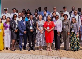 2023.07.27 BIBIS CARICOM Colombia 1 Deze vergadering werd gehouden in San Andrés, Colombia en had als doel om de samenwerking tussen de CARICOM-landen, Aruba, Curaçao en Columbia te evalueren die zijn voortgevloeid uit de eerste Gemengde Commissievergadering die gehouden werd in Barranquilla, Columbia in januari 2022. Deze samenwerking is binnen het raamwerk van CARICOM-Columbia, gericht op het collectief streven naar regionale vooruitgang en ontwikkeling, waarbinnen ook Aruba en Curaçao participeren.